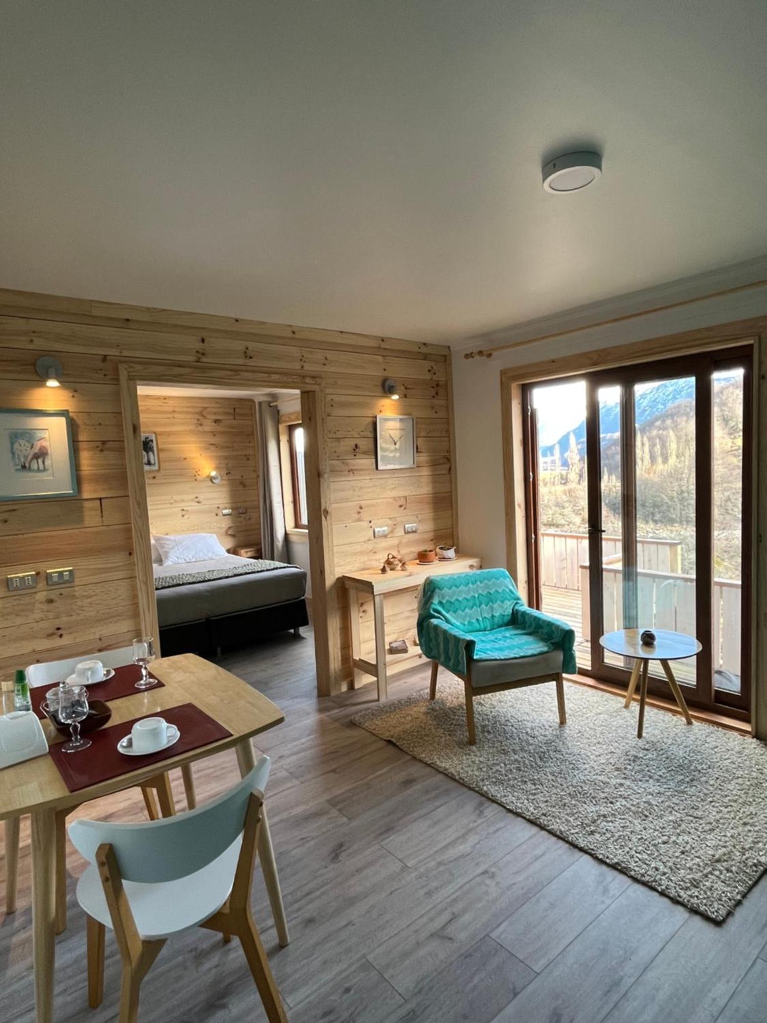 ויה סרו קסטיו B&B Y Cabanas Cerro Castillo מראה חיצוני תמונה